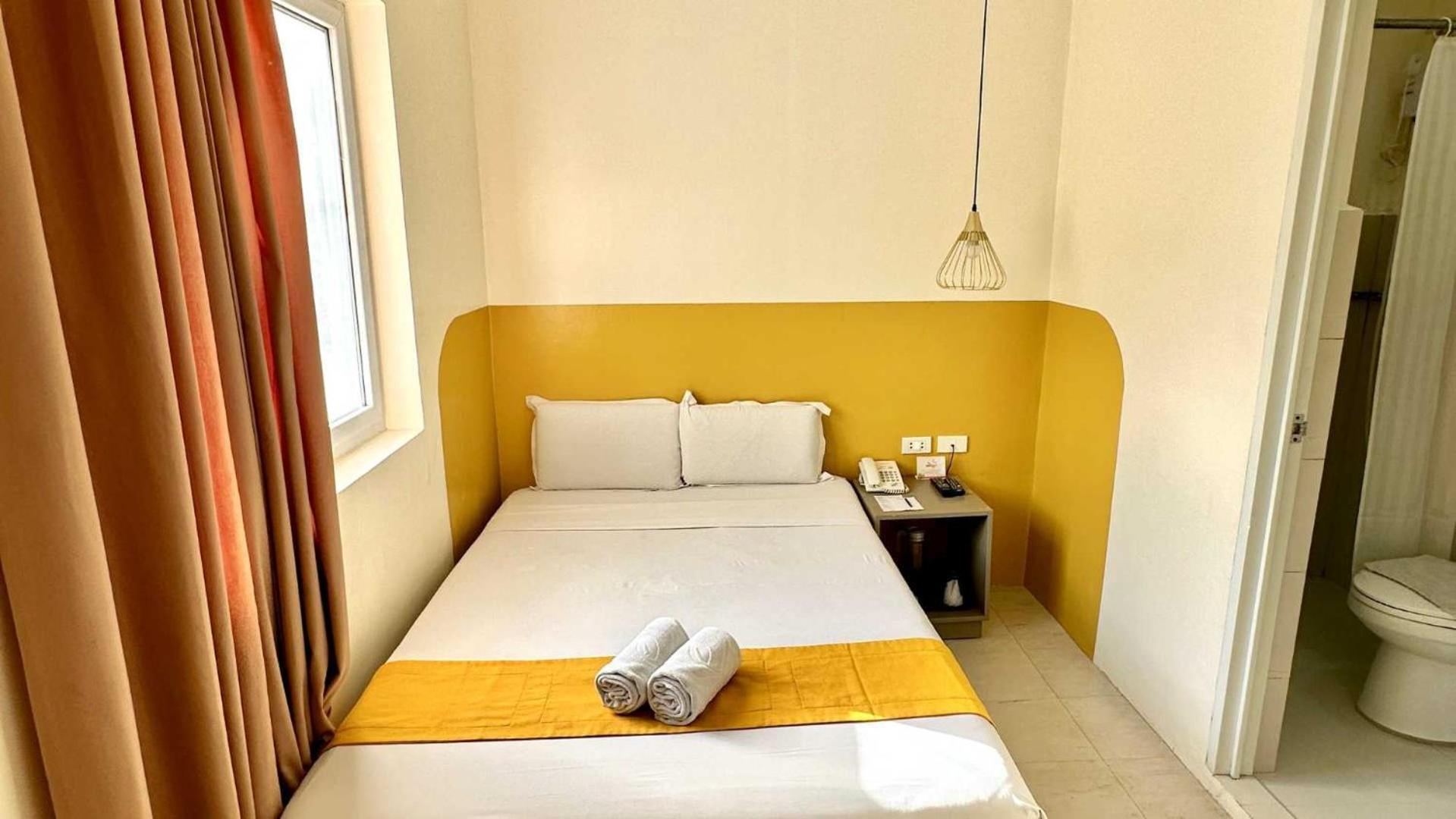 Travelbee Capitol Inn Cebu Exterior foto
